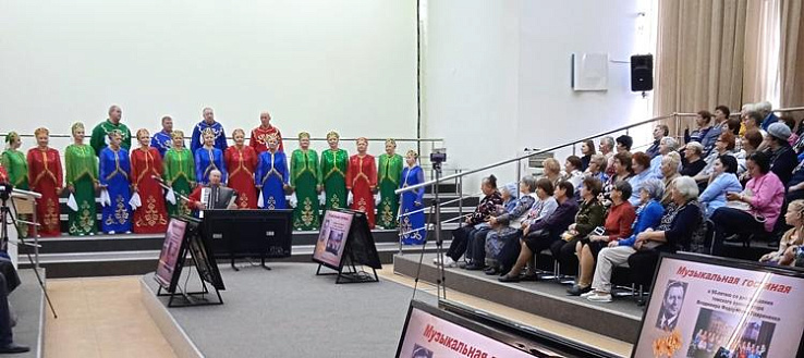 Хор «Томская лампочка» в «Музыкальной гостиной»