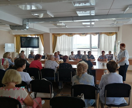 Сотрудничество ТОУНБ и Академии активного долголетия